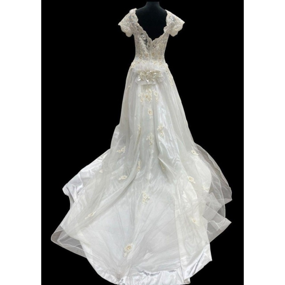 Princess Ball Gown Wedding Dress Sz 16 Faux Pearl Lace Applique Off Shoulder D30 - Picture 8 of 11